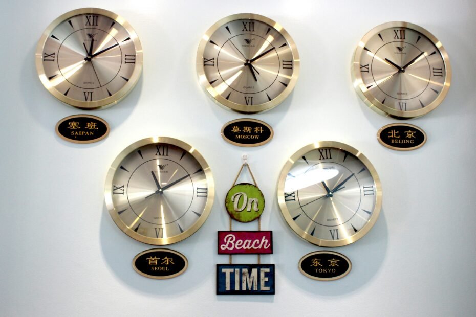 Difference Between PST and EST